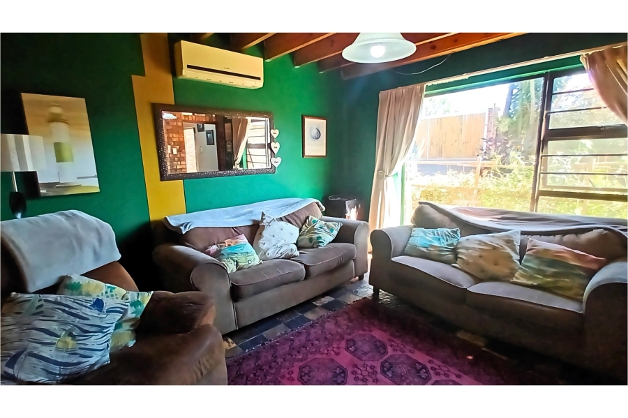 5 Bedroom Property for Sale in Gonubie Eastern Cape